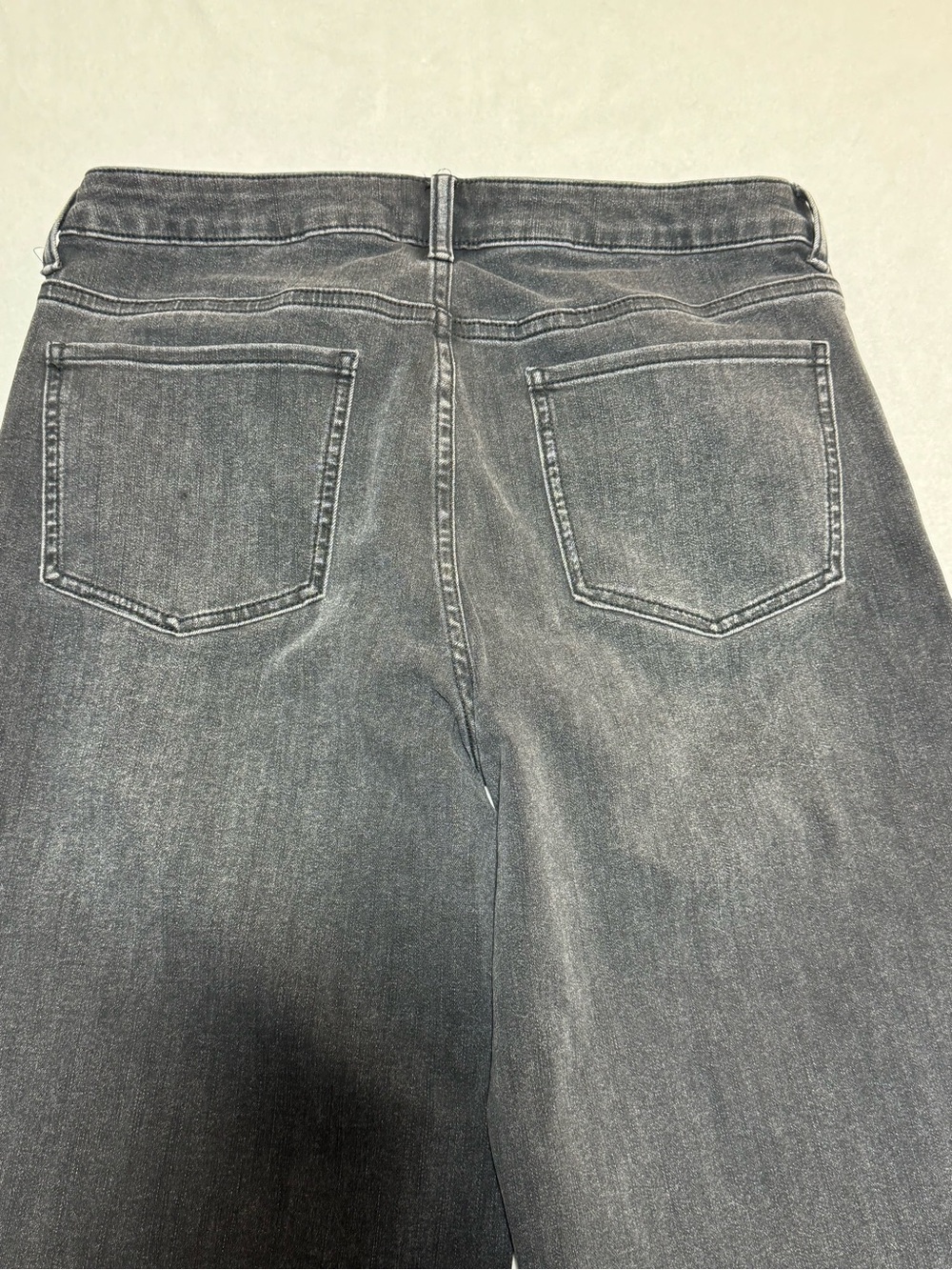 Quince Bella Stretch Wide Leg Jeans in Faded Black - Size 31 - Picture 7 of 10